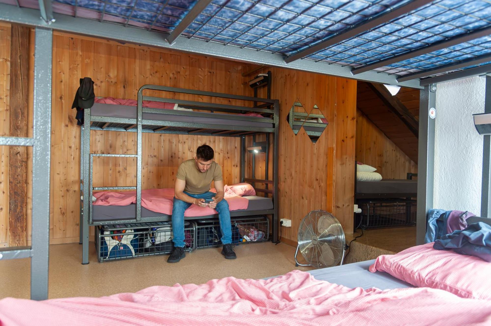 Bed 8-bed dorm,1544469826:JPEG